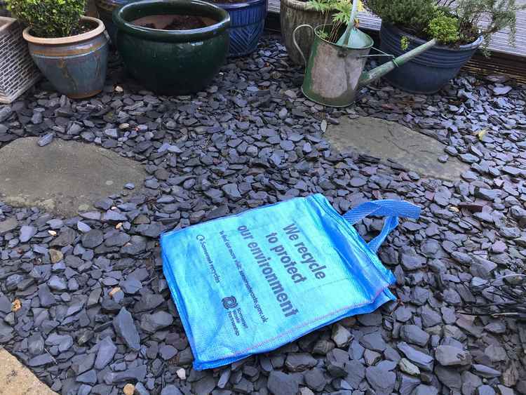 Glastonbury Nub News put the blue bag to the test