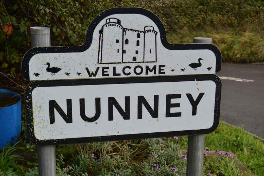 The sign entering Nunney