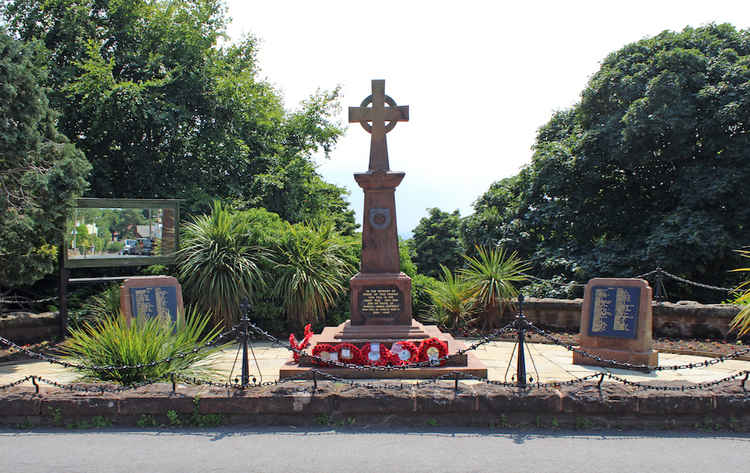 Heswall War Memorial 