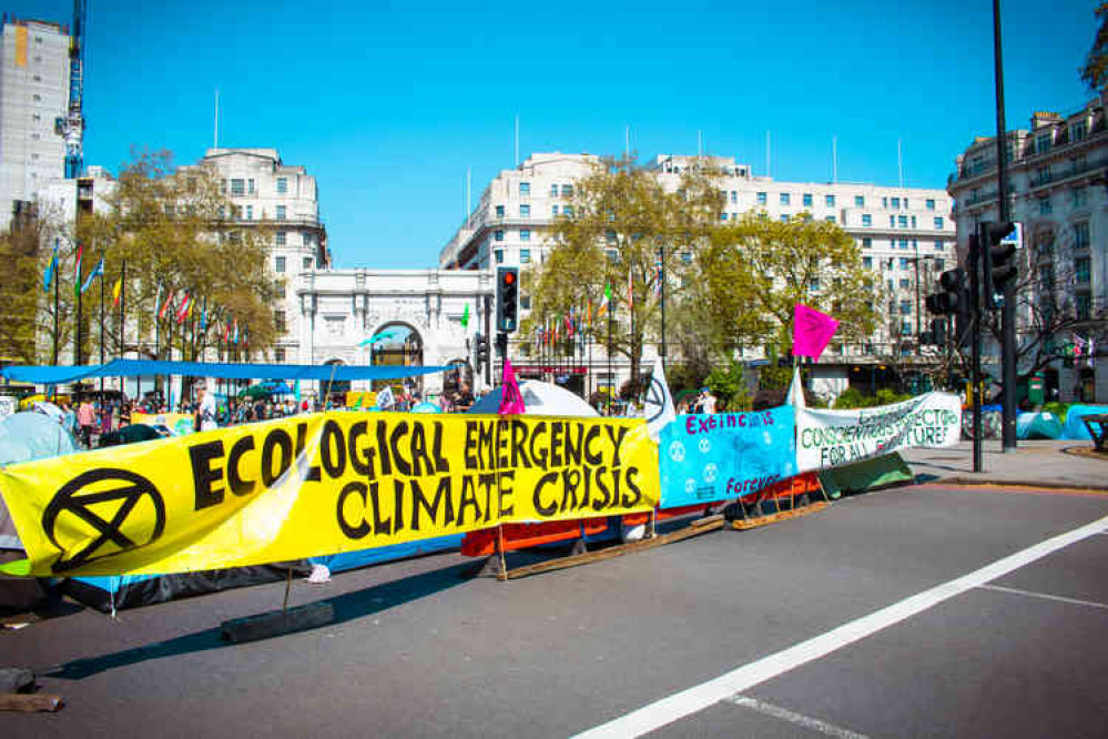 Extinction Rebellion protesters in London (Photo: Alexander Savin)