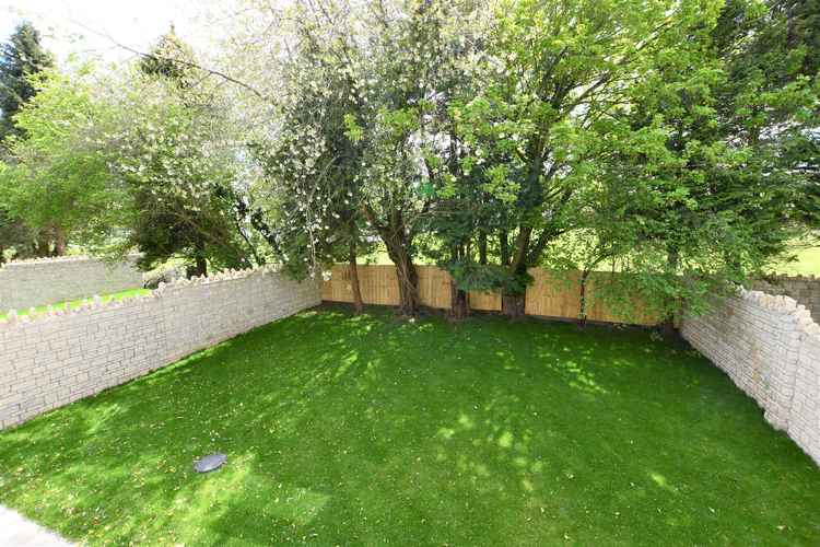 Secluded and private lawns, look onto open countryside