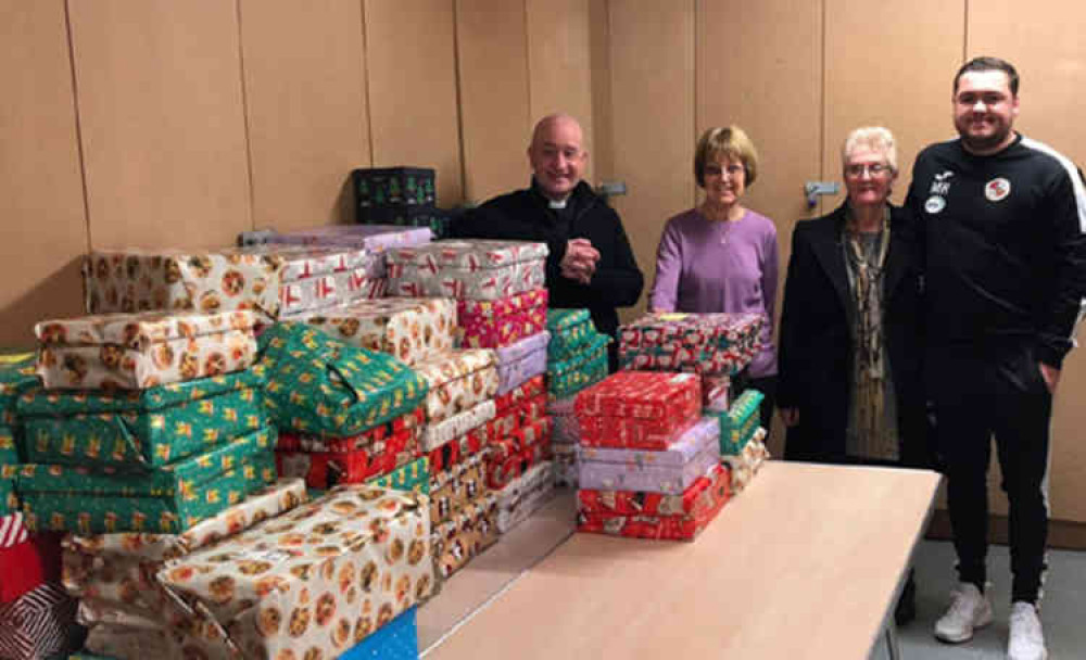 Tilbury boss Marc Harrison was on hand to to present the gifts collected by all the teams within Tilbury FC.