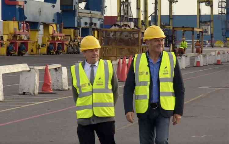 Les Morgan with Paul Martin at the Port of Tilbury