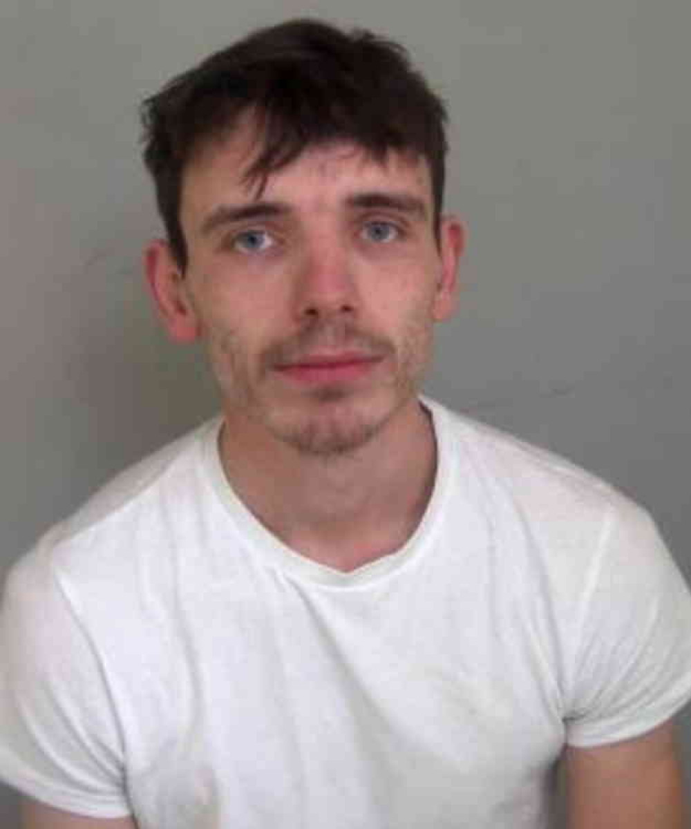 Man With Tilbury Links Sought By Cops Who Want Him Back Behind Bars On New Years Eve Local 6860