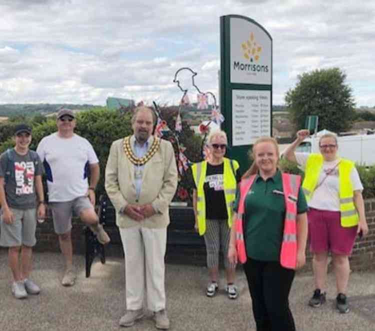 Mayor Cllr Terry Piccolo with the walkers at Corringham.