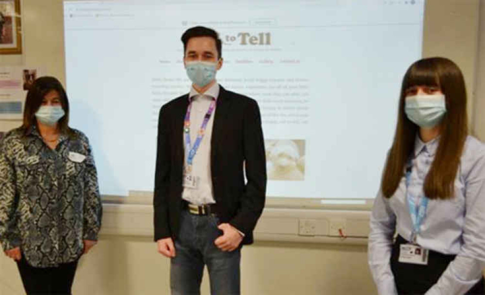 From left: Tracey Stokes, Dagomir Wojcik and project winner Emily Shea.