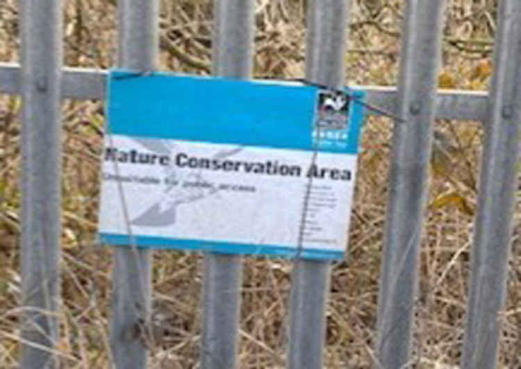 The area is widely signposted as a wildlife conservation zone