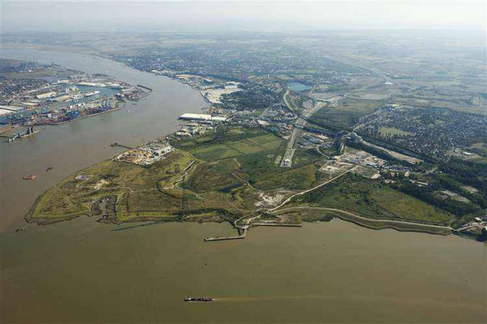 The proximity of the Port of Tilbury to the Swanscombe Peninsula is clear in this aerial shot.