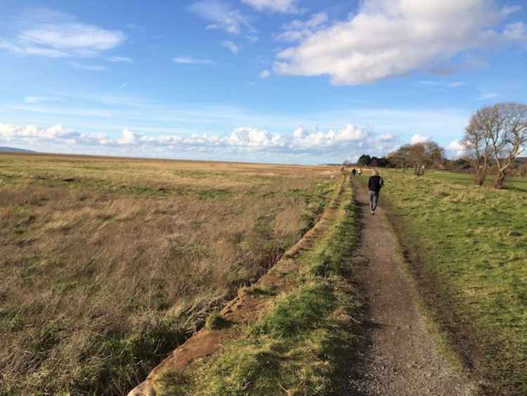 Heswall to Parkgate and back