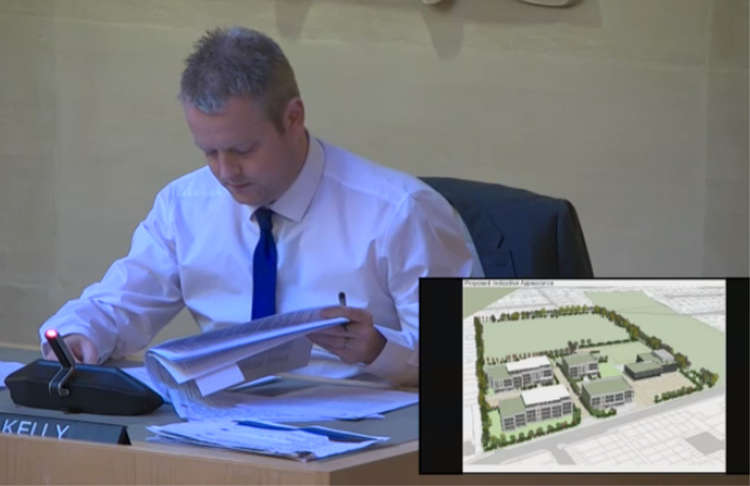 Grays Athletic supporter Cllr Tom Kelly recommended the scheme should be backed, but he was in a minority of just two councillors who wanted to approve the application.