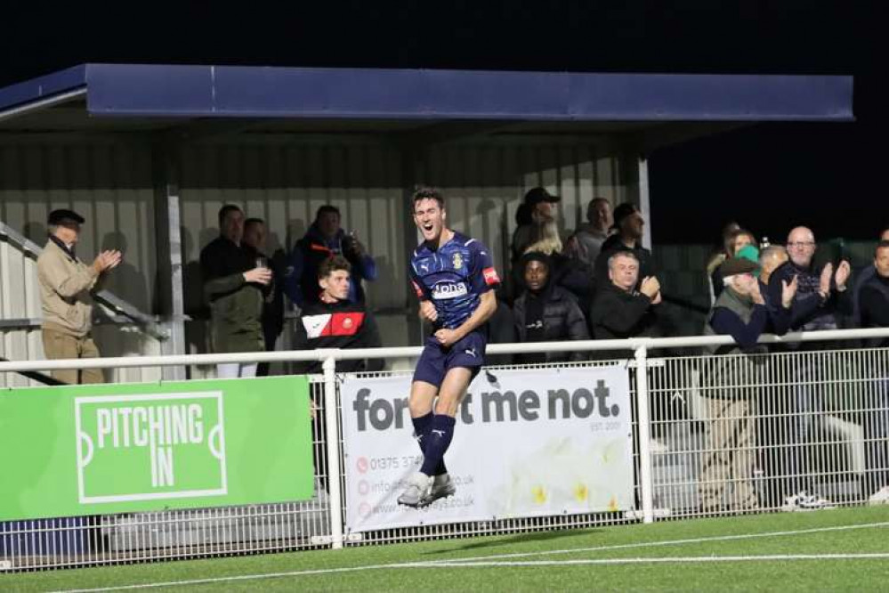 Tommy Anderson celebrates a goal for Aveley.