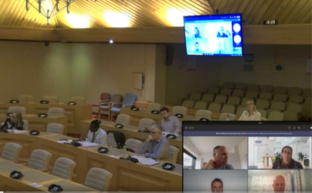 The audit committee receives a remote briefing about the process of auditing the council accounts.