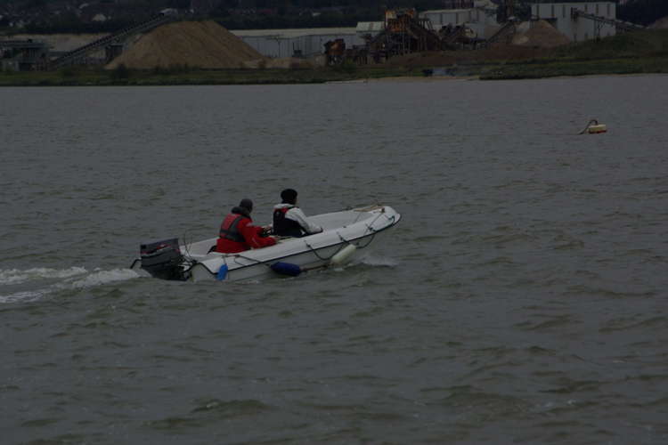 Thurrock Yacht Club put their safety boat through its paces.