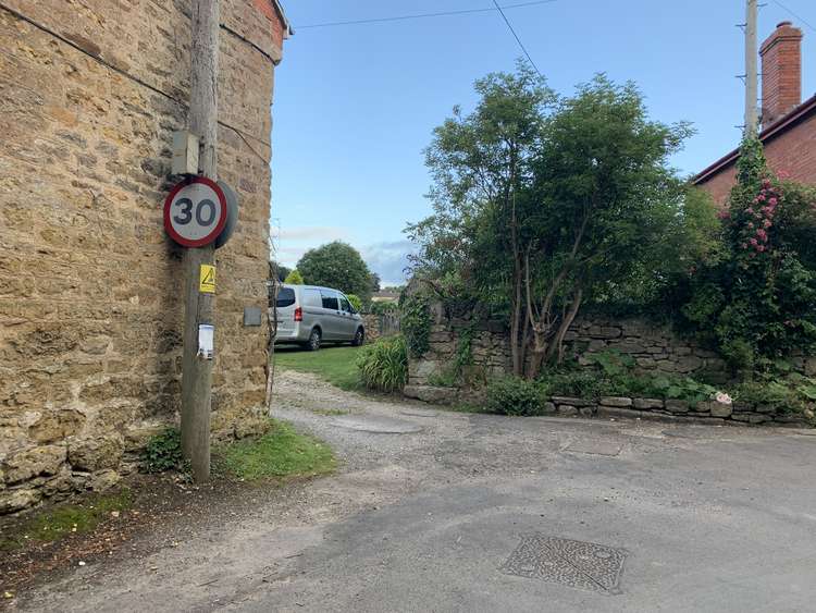 Take the footpath on the left just after the 30 sign