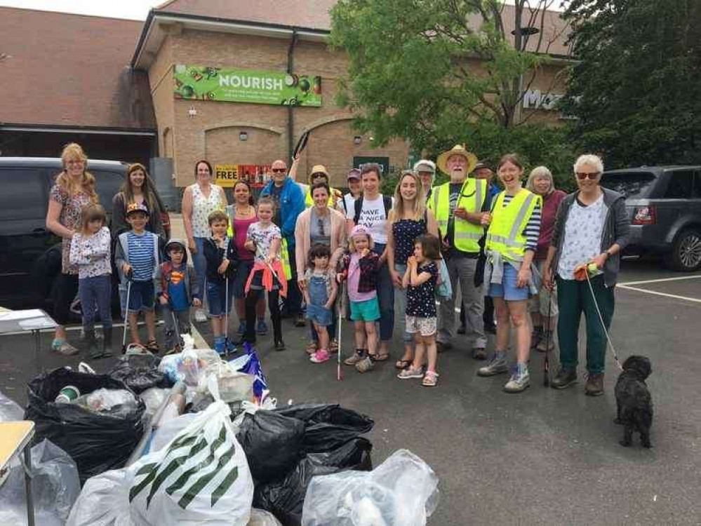 Volunteers at the first From Street to Sea mass litter pick earlier this year