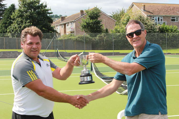 Kevin Davis receives the trophy from Club Chairman, Simon Prior