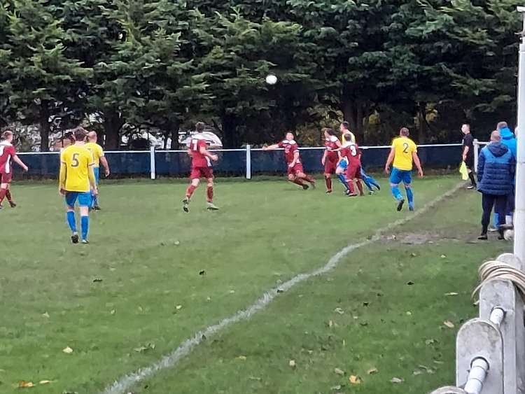 Heswall FC vc Capenhurst Villa - Picture: Robbie Matthews