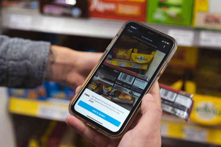 Scanning product with smartphone