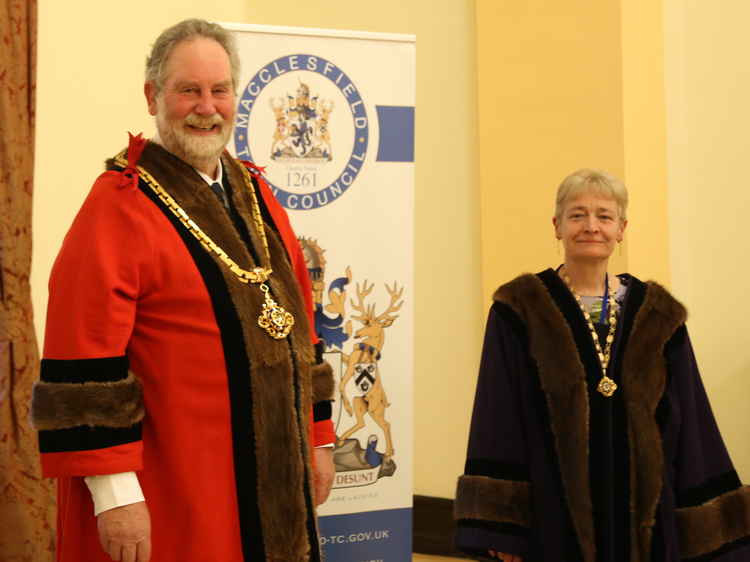 You can now watch Independent Councillor David Edwardes (left) and Labour's Councillor Fiona Wilson become Macclesfield's Mayor and Deputy Mayor for 2021-22.