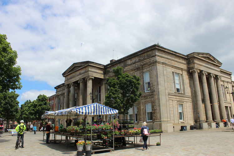 The Cheshire East Council flag is currently flying at half-mast. Macclesfield Nub News reveal why.