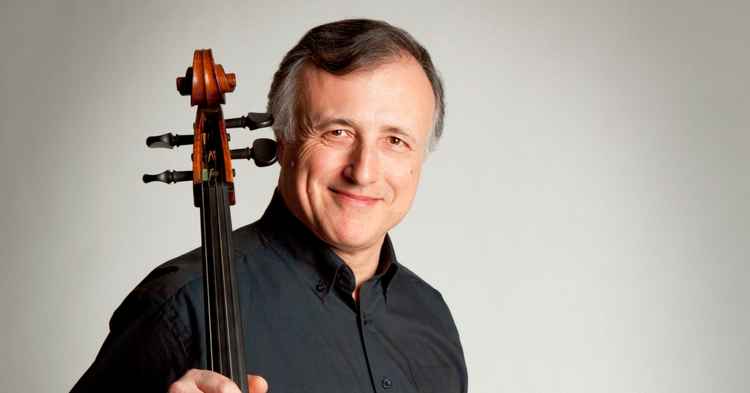 English cellist Raphael Wallfisch is one of the most recorded classical artists in the world, and will come to Macclesfield on February 22 2022. Tickets are from £18, those 17 and under can go free. (Image - Northern Chamber Orchestra)