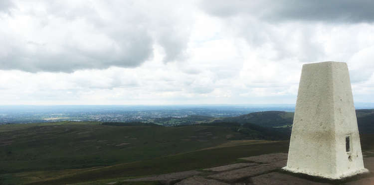 View from the top of Shuttingsloe. This Macclesfield women's walk is much-welcomed for wellbeing after a year-and-a-half of COVID-19 restrictions.