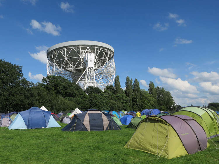 The Lovell Telescope at Jodrell Bank is an enchanting setting for the music and science festival. (Image - CC bit.ly/3DFK3XV Hugh Venables)