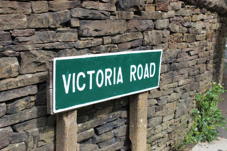 Macclesfield District General Hospital is found on Victoria Road.