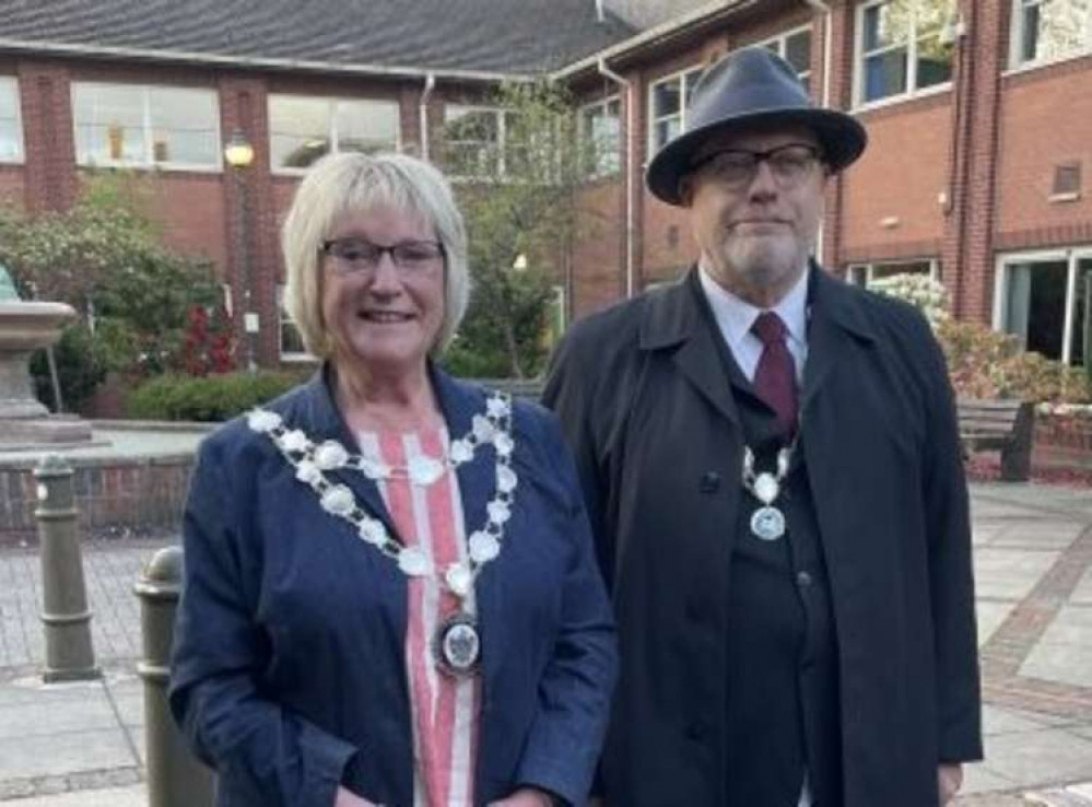 Leek's Mayor Cllr Lyn Swindlehurst and Deputy Mayor Cllr Bill Cawley.