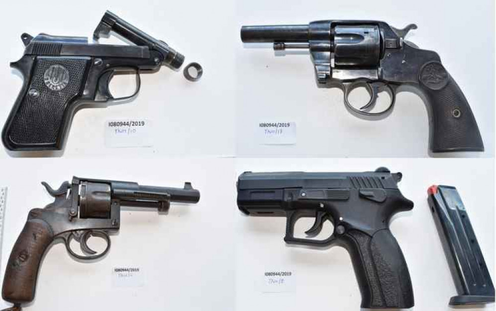 The recovered firearms. Image Credit: Metropolitan Police