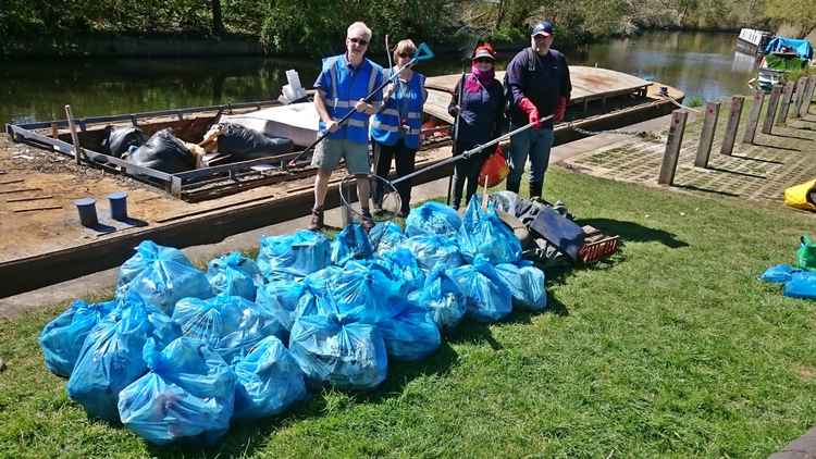 LAGER Can has over 1,400 members and helps clean up Ealing Borough. Image Credit: Mark Percy