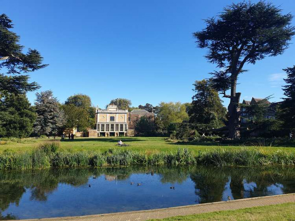 Pitzhanger Manor & Gallery in the sun.