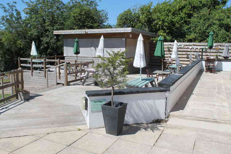 The Hunters Lodge bar and grill - ideal for barbecues and outdoor functions