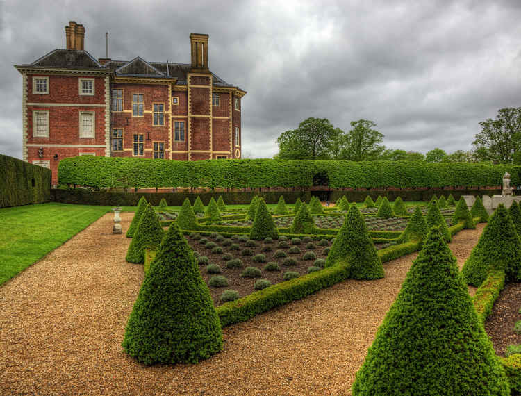 Ham House Gardens. Photo by Neil Howard (https://www.flickr.com/photos/neilsingapore/7176143048)