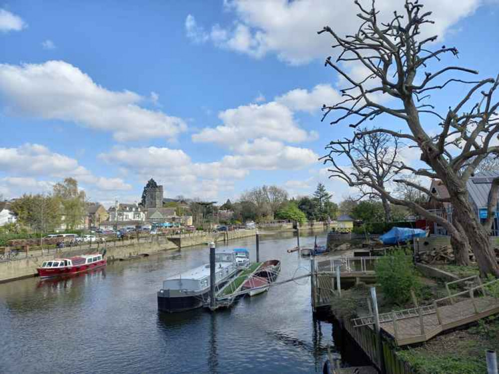 Want to work in this beautiful town? Twickenham Nub News has launched a new Jobs Section