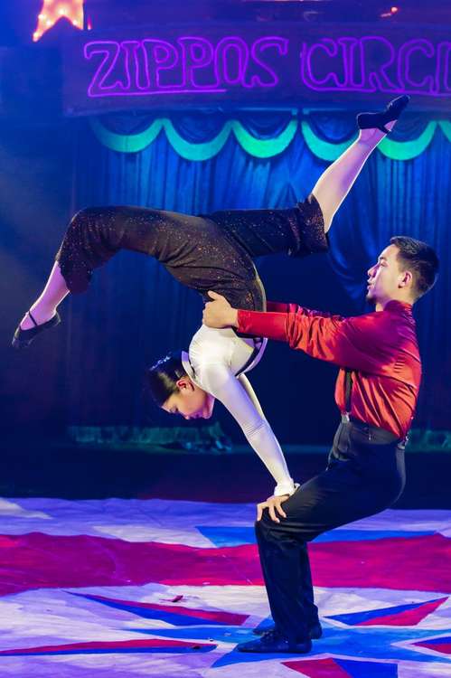Adagio Acrobats Duo Bilka - ZIPPOS CIRCUS 2021 CARNIVAL! - Photographer Piet-Hein Out