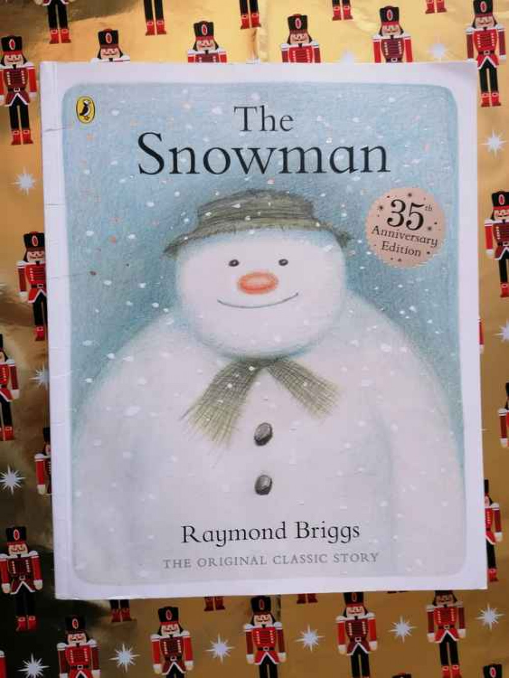 Hitchin Library and Nub News: Countdown to Christmas with festive book favourites for Thursday, December 3 - The Snowman