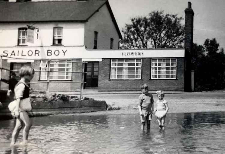 The Sailor Boy pub in Walsworth, Hitchin. 1958. CREDIT: We are from Walsworth Hertfordshire.