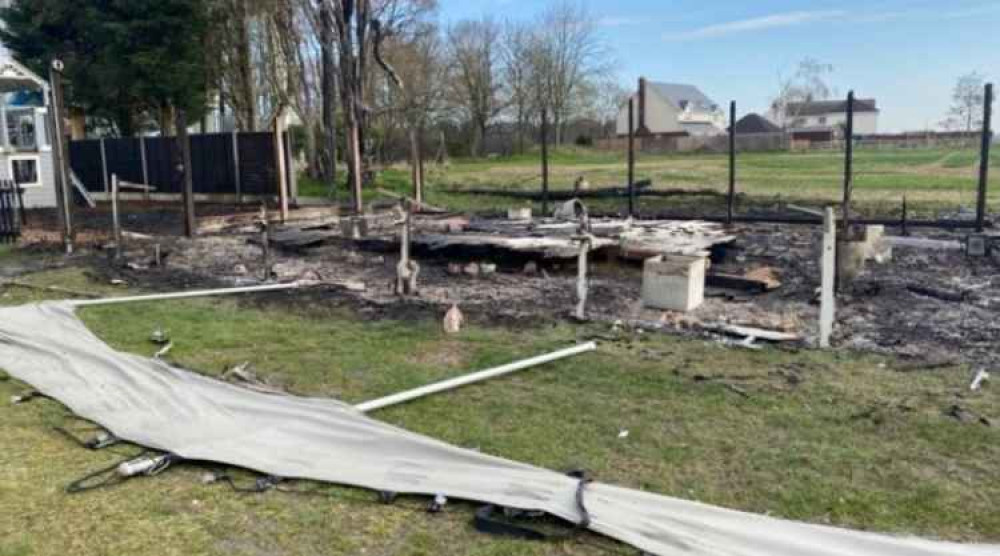 Police appeal for witnesses after arson outside pub. CREDIT: White Horse Facebook page