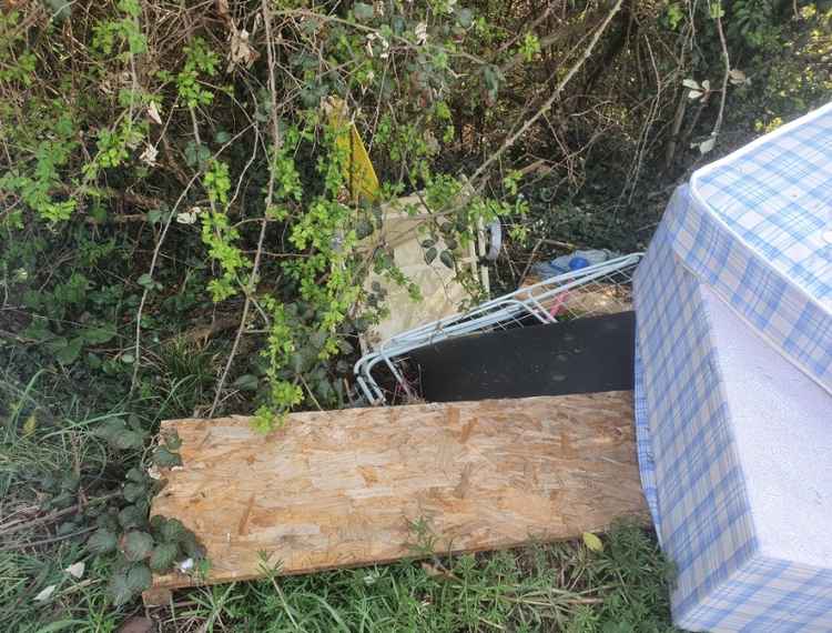 Hitchin: Fly-tipping branded 'disgusting disgrace' as mattresses smelling of urine dumped in beauty spot. CREDIT: @HitchinNubNews