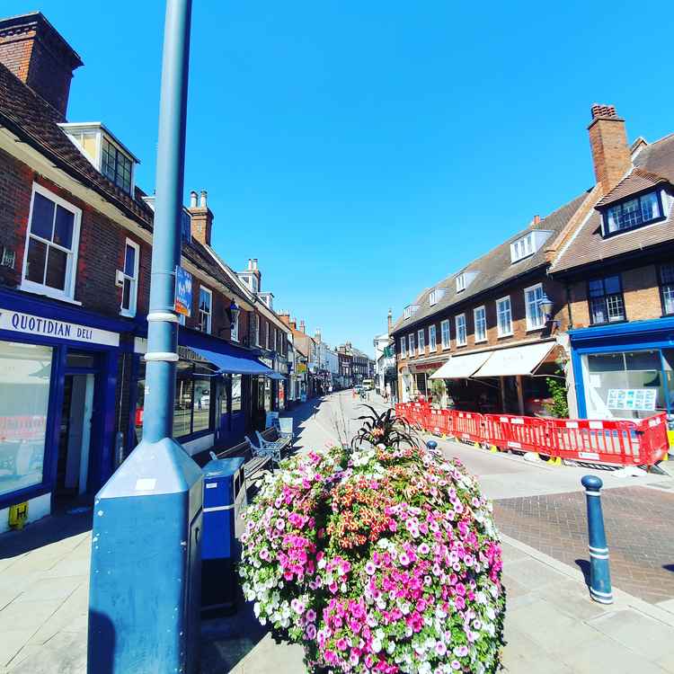 Sun Street on a sunny day. CREDIT: @HitchinNubNews