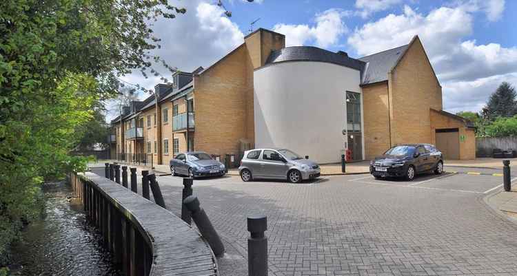 Hitchin Nub News Property Of The Week: Stylish living at Starlings Bridge marketed by Belvoir