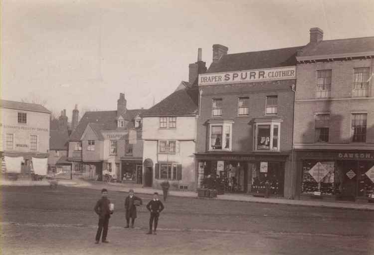 Hitchin: Then and Now - Market Place. CREDIT: NHDC/North Herts Museum
