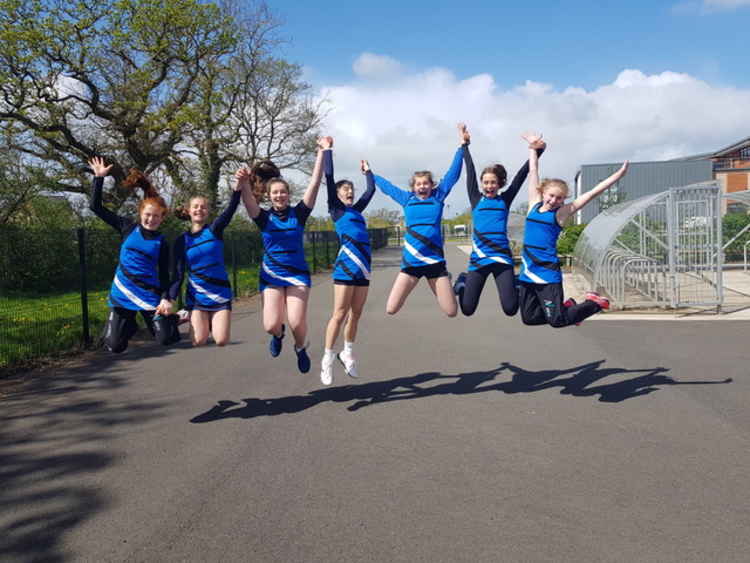 Axe Vale Netball Club received £400