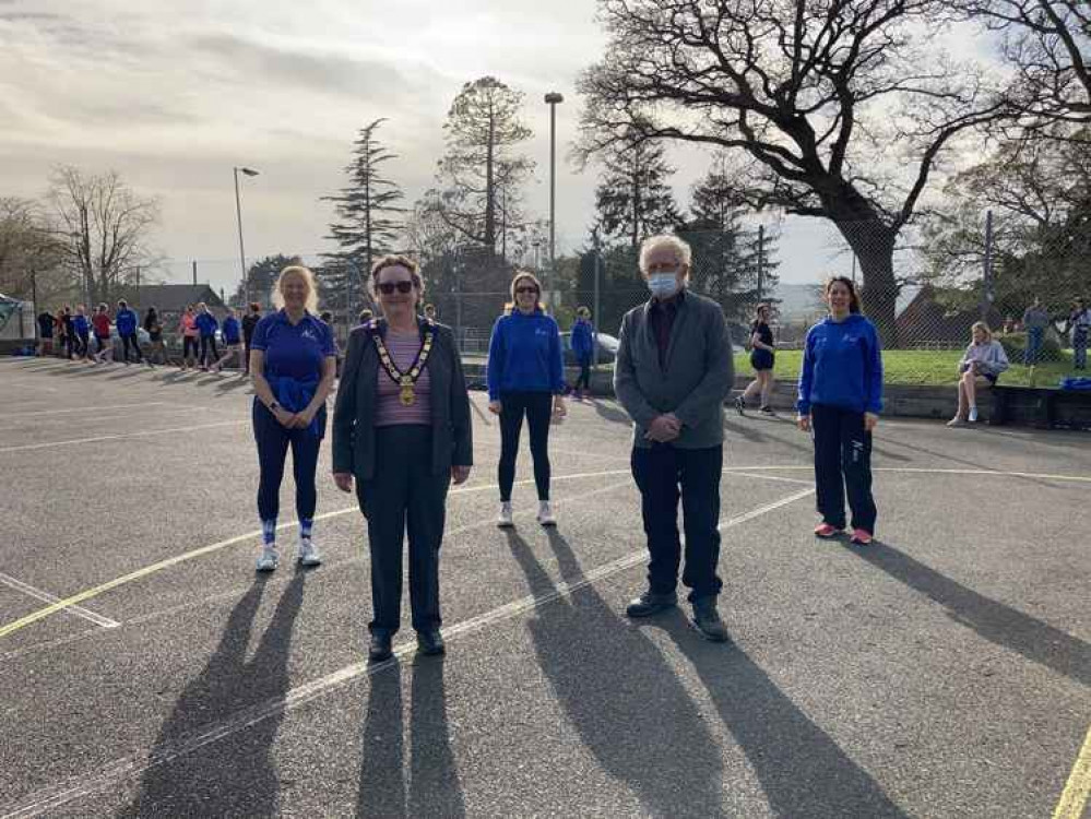 Cllrs Jill Farrow and Jeremy Walden with members of Axe Vale Netball Club (photo by Mary Darlow)