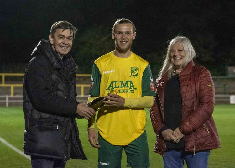 Hitchin Town 0-2 Coalville Town: High-flying Ravens kill off Canaries at Top Field. CREDIT: PETER ELSE