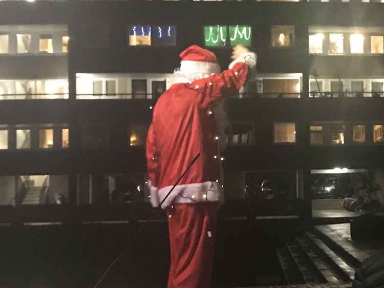 Santa on Brentford Dock