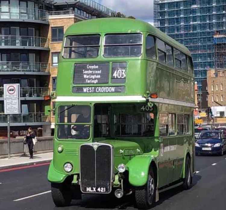 Heading over Kew Bridge. Pic by Chiswick Pier Pictorial