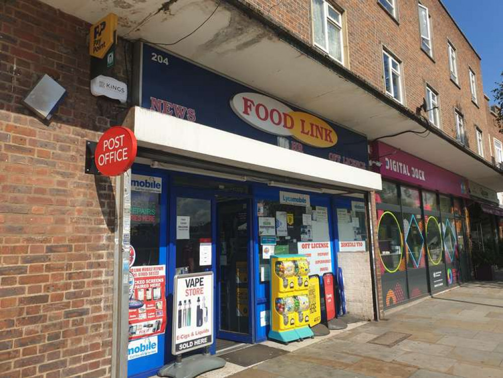 Brentford High Street new post office. (Image: Hannah Davenport)