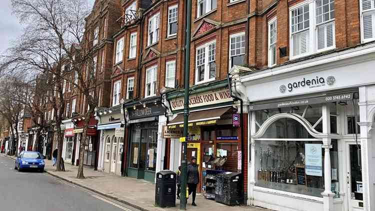 Deserted Teddington High Street shutdown and locked down